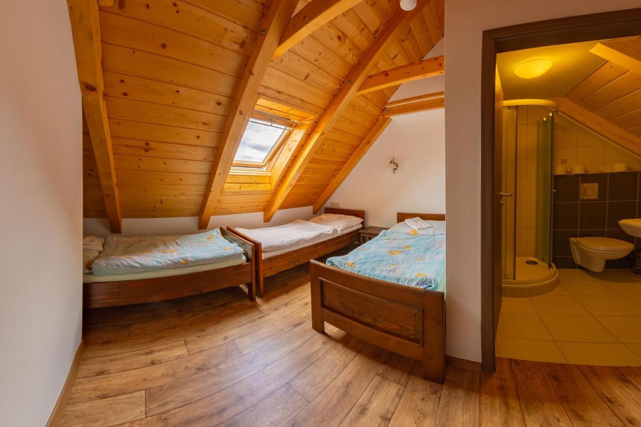 Pension & Restaurant U Konske Drahy Holkov Velesin Экстерьер фото